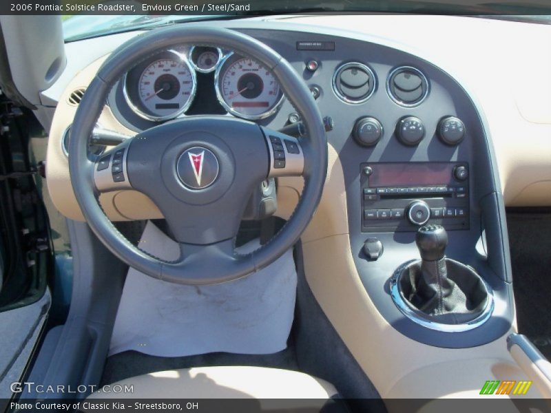 Envious Green / Steel/Sand 2006 Pontiac Solstice Roadster