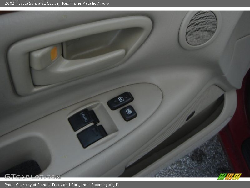 Red Flame Metallic / Ivory 2002 Toyota Solara SE Coupe