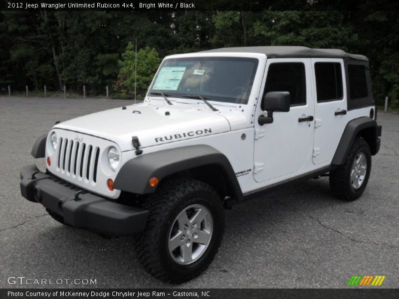 Bright White / Black 2012 Jeep Wrangler Unlimited Rubicon 4x4