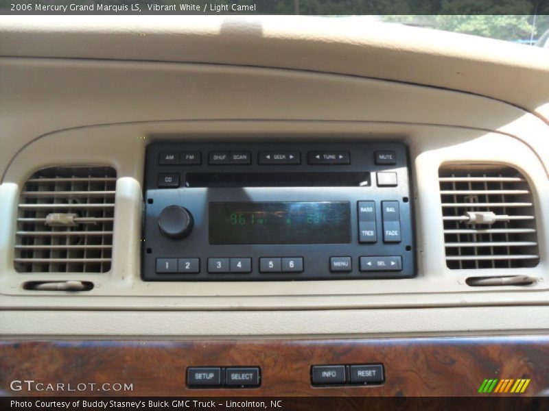 Vibrant White / Light Camel 2006 Mercury Grand Marquis LS