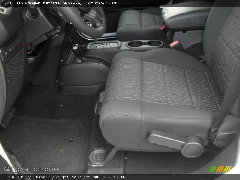 Bright White / Black 2012 Jeep Wrangler Unlimited Rubicon 4x4