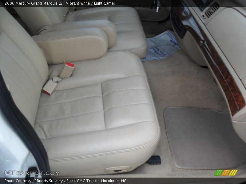Vibrant White / Light Camel 2006 Mercury Grand Marquis LS