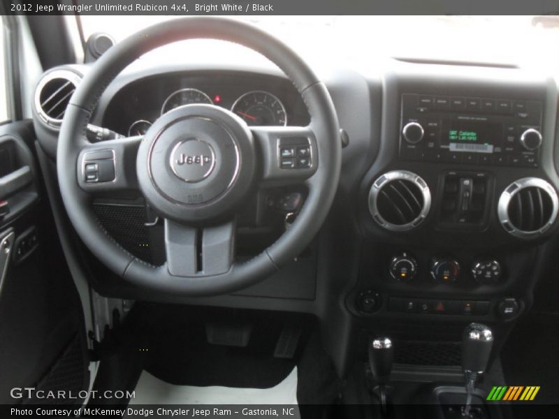 Bright White / Black 2012 Jeep Wrangler Unlimited Rubicon 4x4