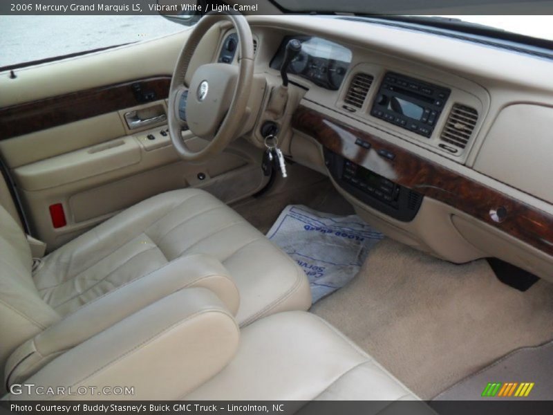 Vibrant White / Light Camel 2006 Mercury Grand Marquis LS