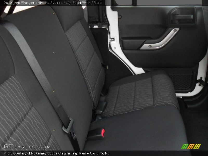 Bright White / Black 2012 Jeep Wrangler Unlimited Rubicon 4x4