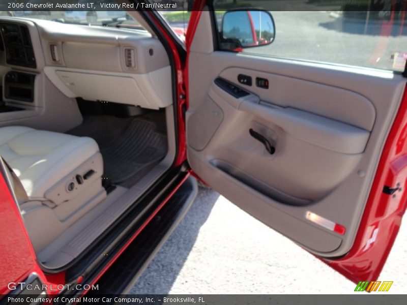 Victory Red / Tan/Neutral 2006 Chevrolet Avalanche LT