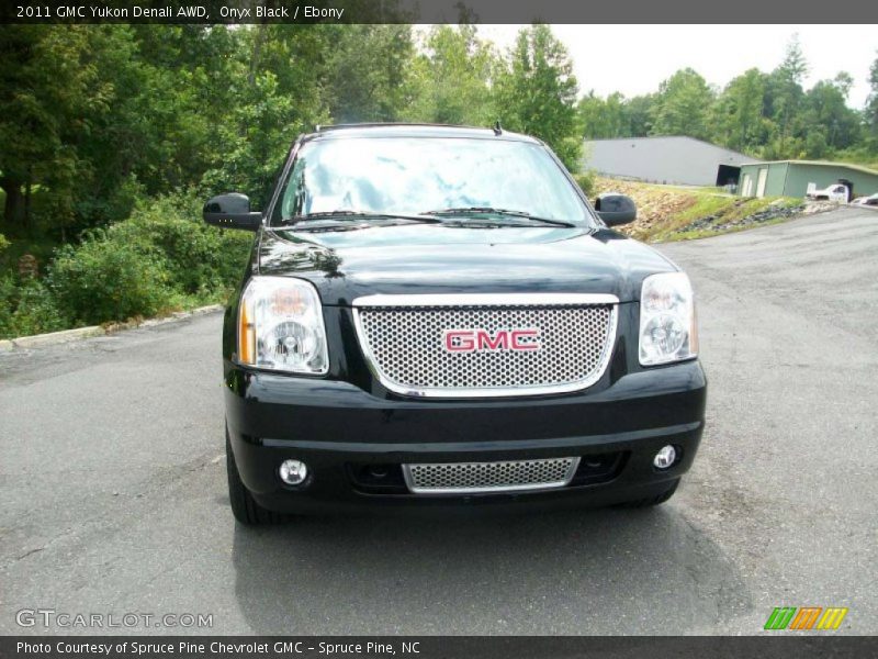 Onyx Black / Ebony 2011 GMC Yukon Denali AWD