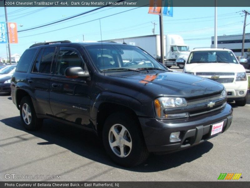 Dark Gray Metallic / Medium Pewter 2004 Chevrolet TrailBlazer LT 4x4