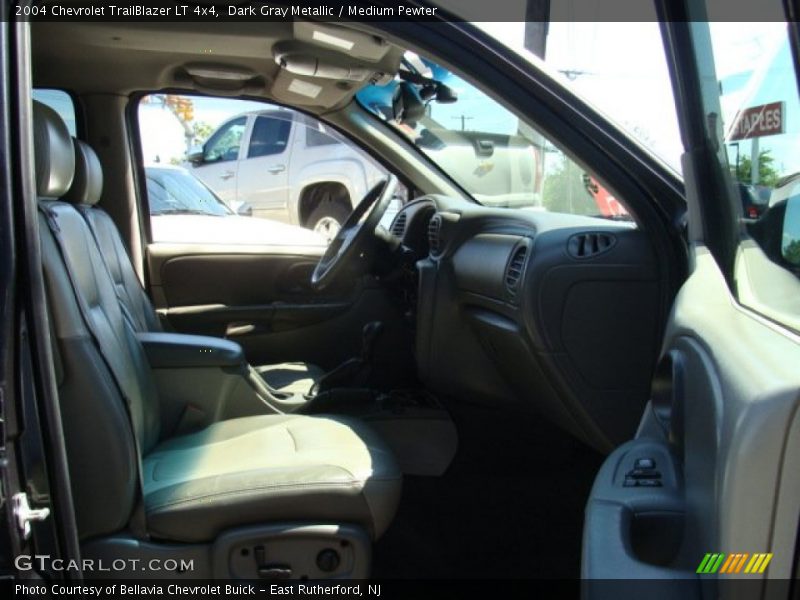 Dark Gray Metallic / Medium Pewter 2004 Chevrolet TrailBlazer LT 4x4