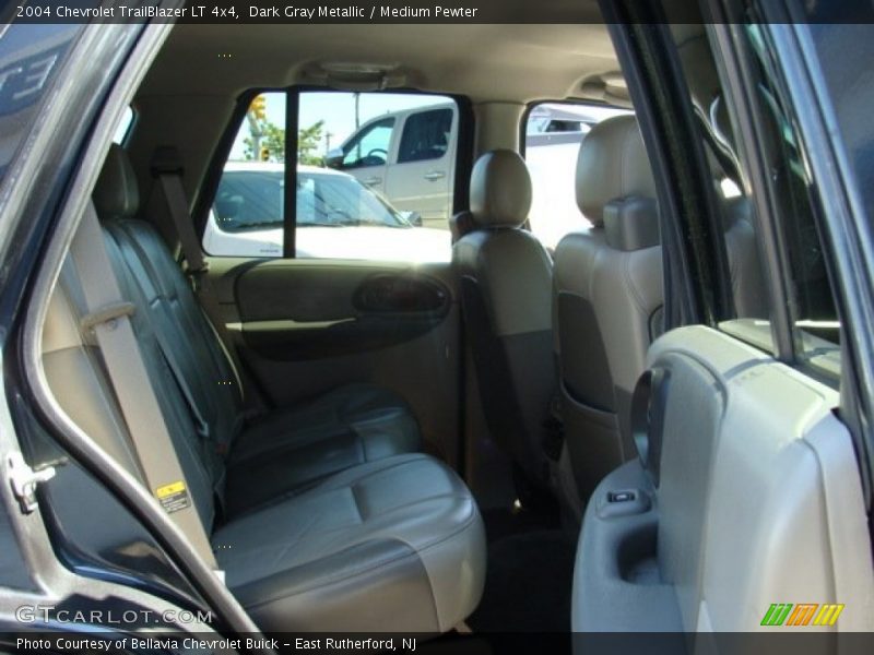 Dark Gray Metallic / Medium Pewter 2004 Chevrolet TrailBlazer LT 4x4