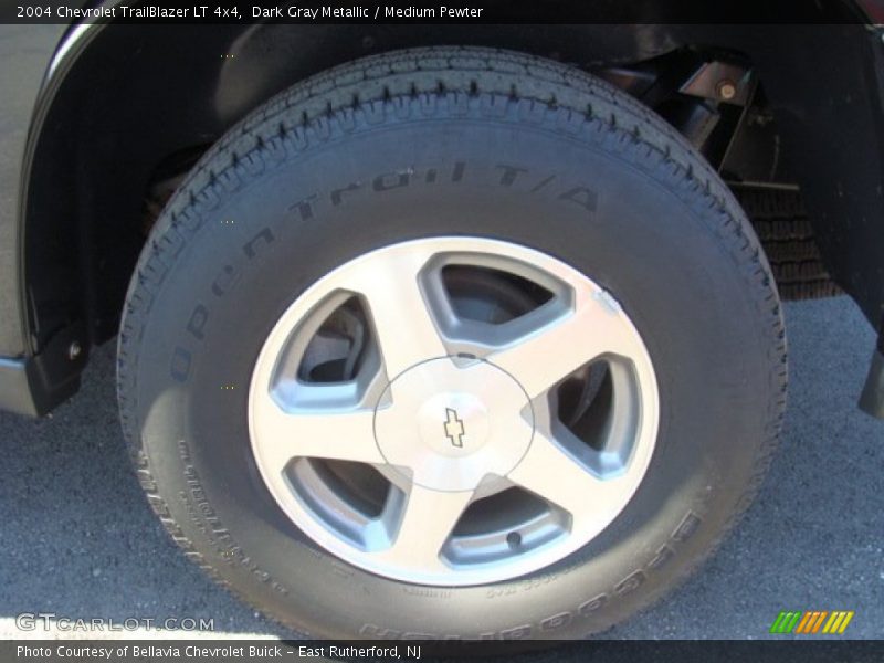 Dark Gray Metallic / Medium Pewter 2004 Chevrolet TrailBlazer LT 4x4