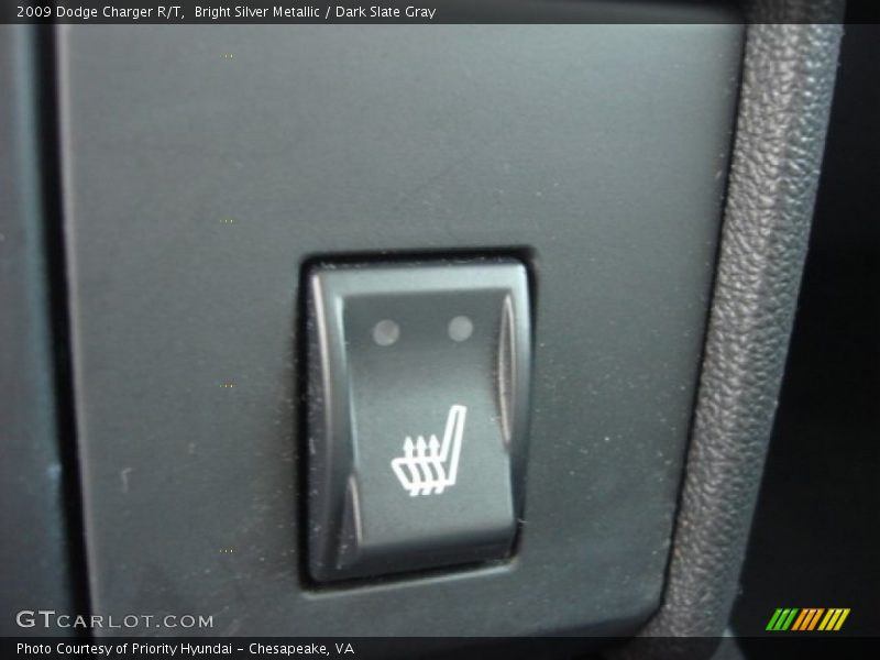 Controls of 2009 Charger R/T