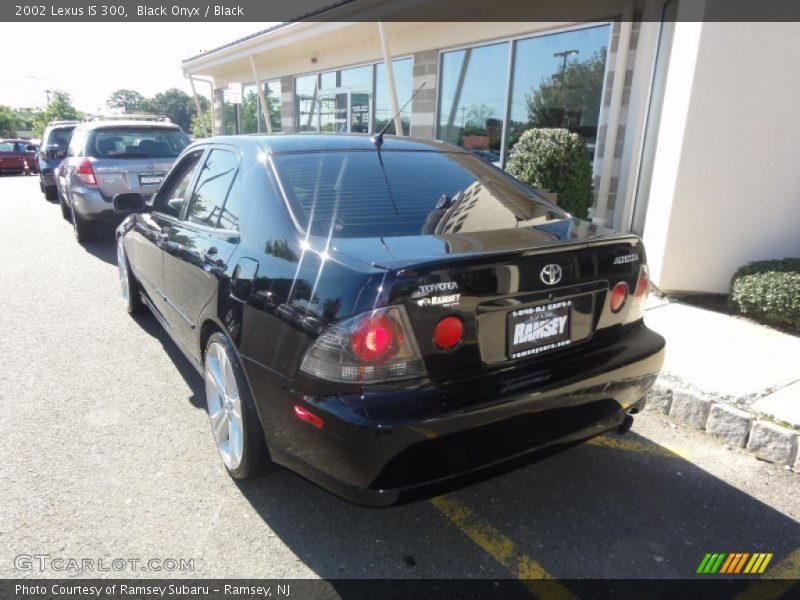 Black Onyx / Black 2002 Lexus IS 300