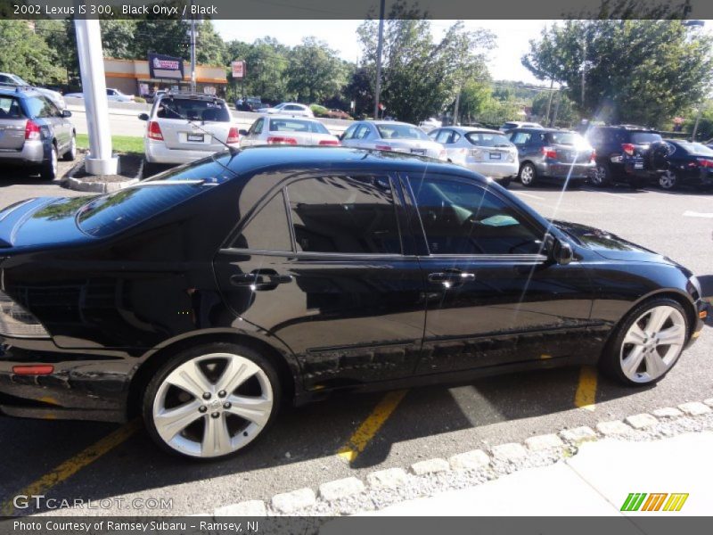 Black Onyx / Black 2002 Lexus IS 300