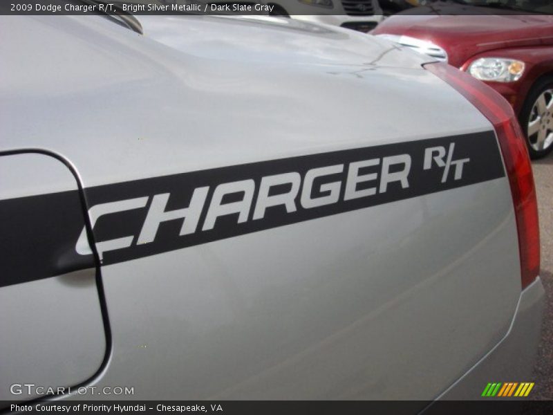 Bright Silver Metallic / Dark Slate Gray 2009 Dodge Charger R/T