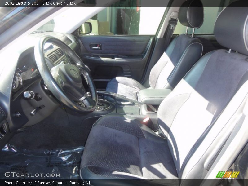 Black Onyx / Black 2002 Lexus IS 300