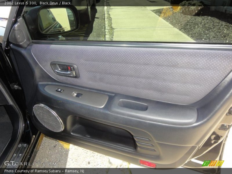 Black Onyx / Black 2002 Lexus IS 300