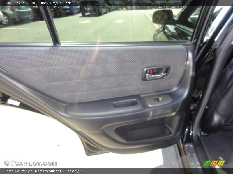 Black Onyx / Black 2002 Lexus IS 300