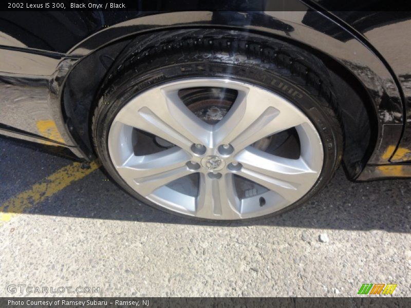 Black Onyx / Black 2002 Lexus IS 300