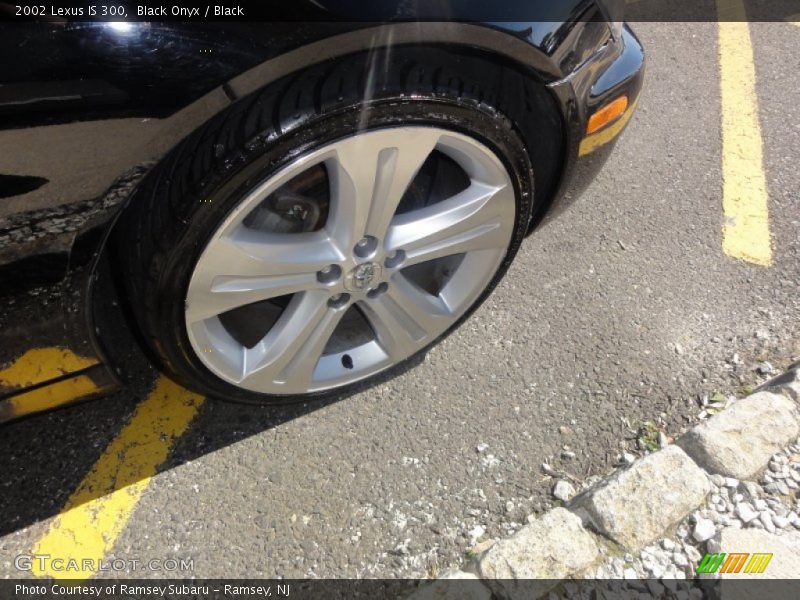 Black Onyx / Black 2002 Lexus IS 300