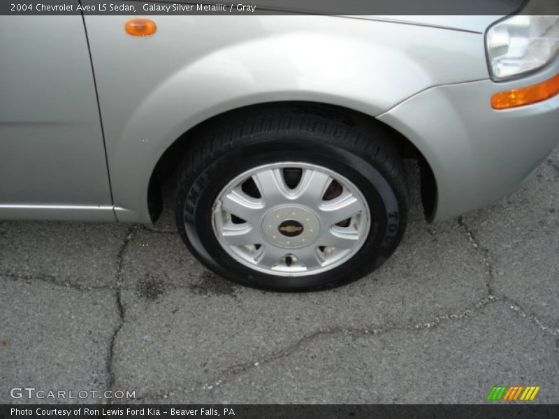 Galaxy Silver Metallic / Gray 2004 Chevrolet Aveo LS Sedan