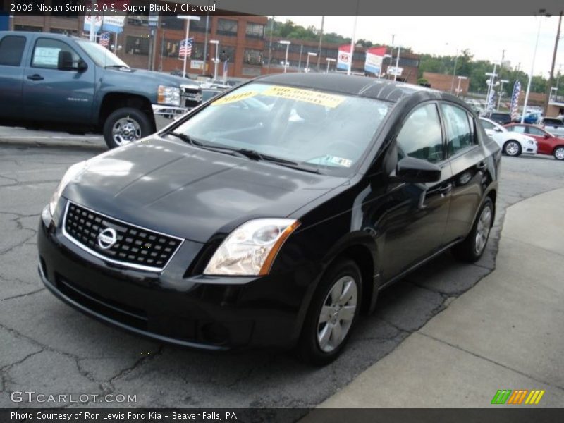 Super Black / Charcoal 2009 Nissan Sentra 2.0 S