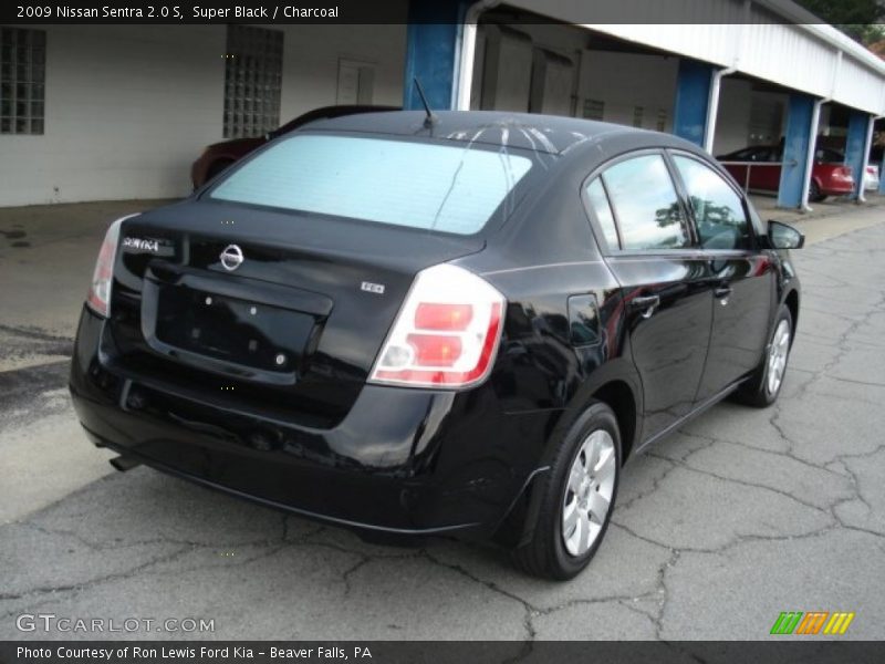 Super Black / Charcoal 2009 Nissan Sentra 2.0 S