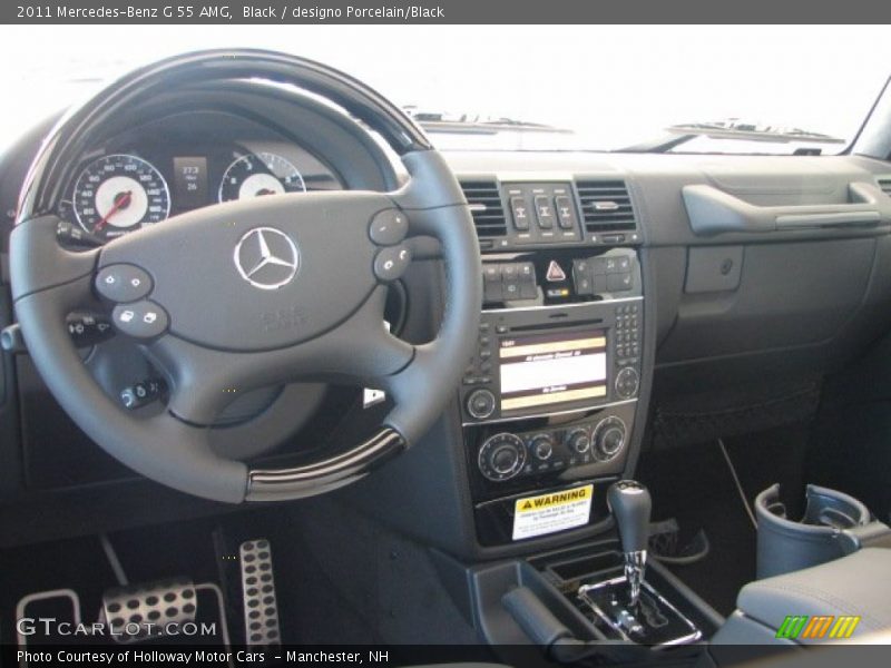 Dashboard of 2011 G 55 AMG