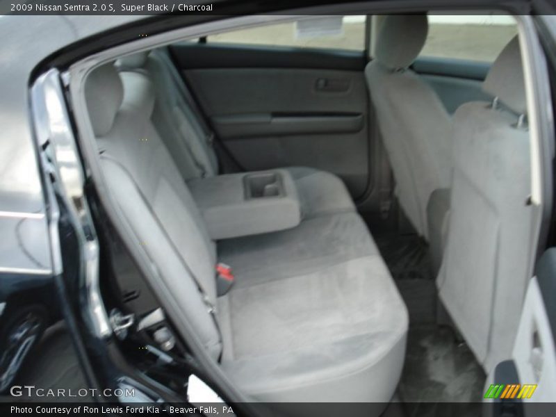 Super Black / Charcoal 2009 Nissan Sentra 2.0 S