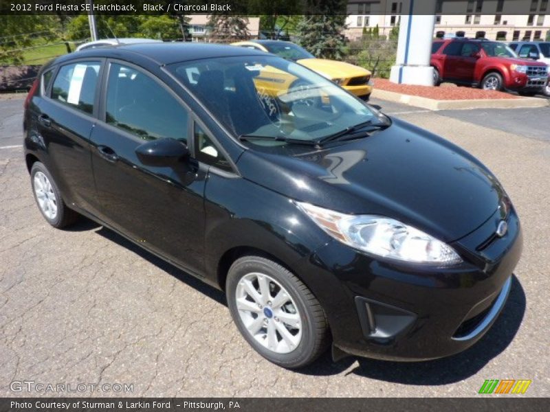 Front 3/4 View of 2012 Fiesta SE Hatchback