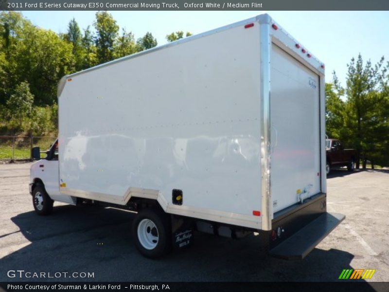 Oxford White / Medium Flint 2011 Ford E Series Cutaway E350 Commercial Moving Truck