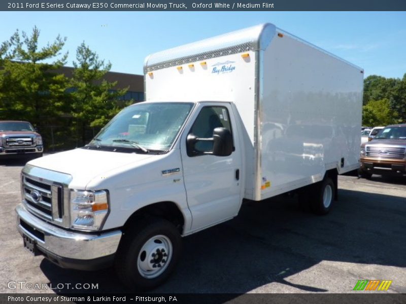 Oxford White / Medium Flint 2011 Ford E Series Cutaway E350 Commercial Moving Truck