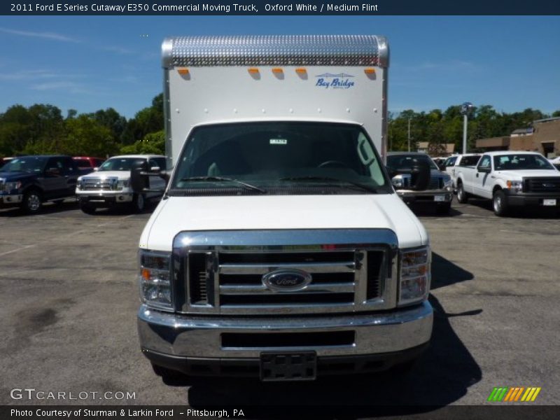 Oxford White / Medium Flint 2011 Ford E Series Cutaway E350 Commercial Moving Truck