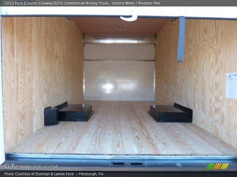  2011 E Series Cutaway E350 Commercial Moving Truck Trunk