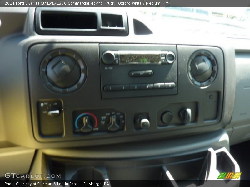 Oxford White / Medium Flint 2011 Ford E Series Cutaway E350 Commercial Moving Truck