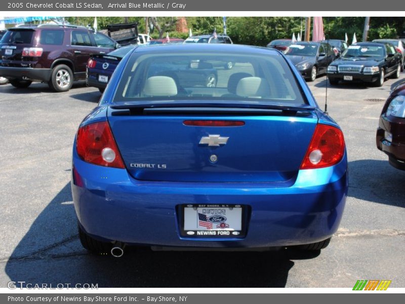 Arrival Blue Metallic / Gray 2005 Chevrolet Cobalt LS Sedan