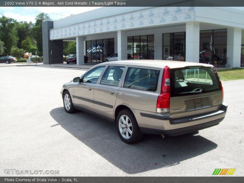 Ash Gold Metallic / Taupe/Light Taupe 2002 Volvo V70 2.4 Wagon