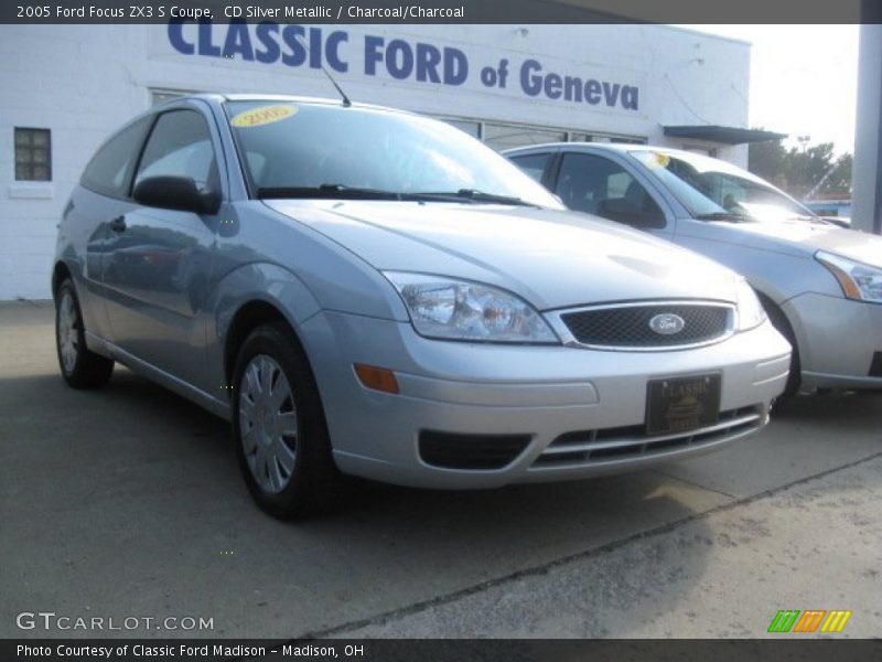 CD Silver Metallic / Charcoal/Charcoal 2005 Ford Focus ZX3 S Coupe