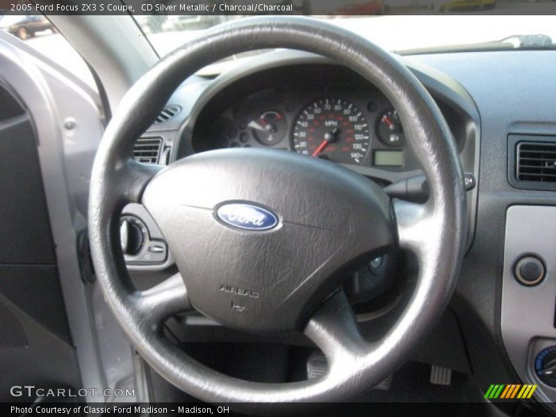 CD Silver Metallic / Charcoal/Charcoal 2005 Ford Focus ZX3 S Coupe