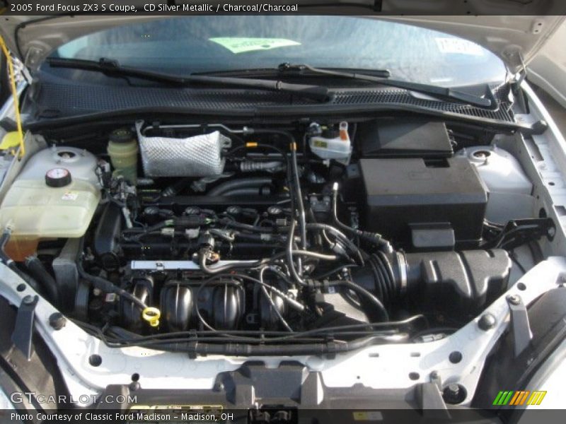 CD Silver Metallic / Charcoal/Charcoal 2005 Ford Focus ZX3 S Coupe