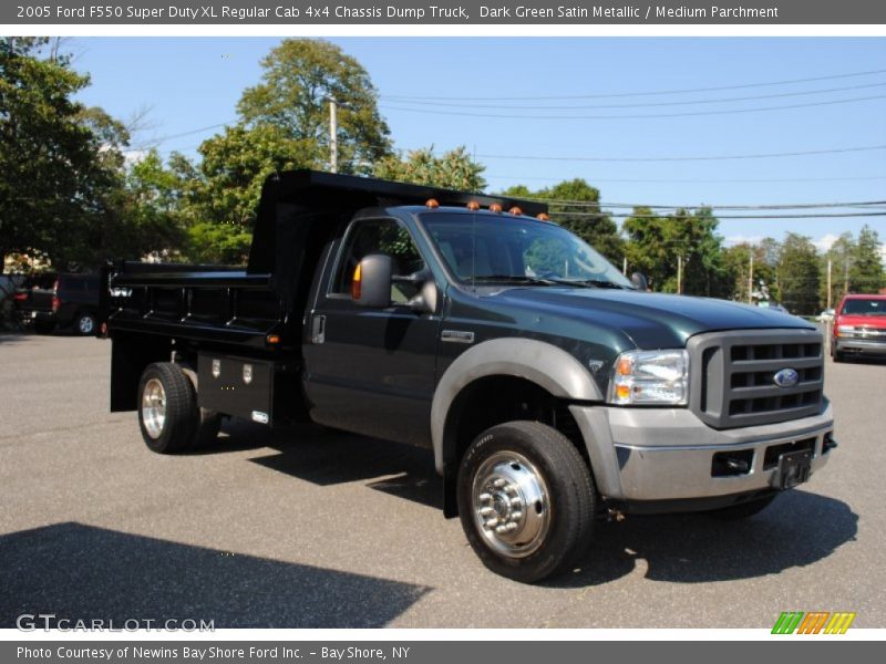 Front 3/4 View of 2005 F550 Super Duty XL Regular Cab 4x4 Chassis Dump Truck