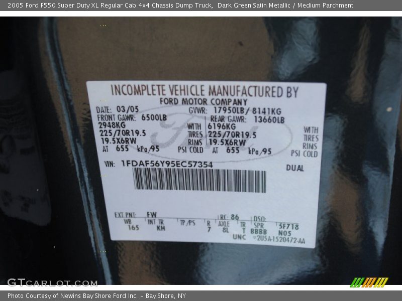 2005 F550 Super Duty XL Regular Cab 4x4 Chassis Dump Truck Dark Green Satin Metallic Color Code FW