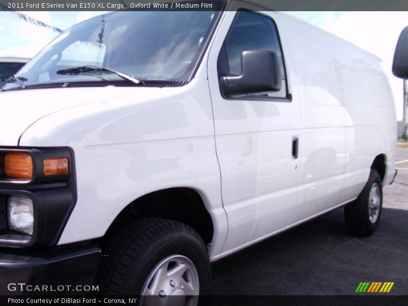 Oxford White / Medium Flint 2011 Ford E Series Van E150 XL Cargo