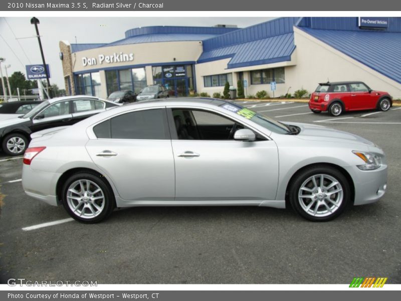 Radiant Silver / Charcoal 2010 Nissan Maxima 3.5 S