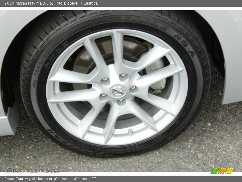 Radiant Silver / Charcoal 2010 Nissan Maxima 3.5 S