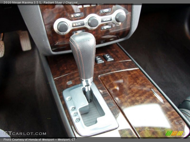 Radiant Silver / Charcoal 2010 Nissan Maxima 3.5 S