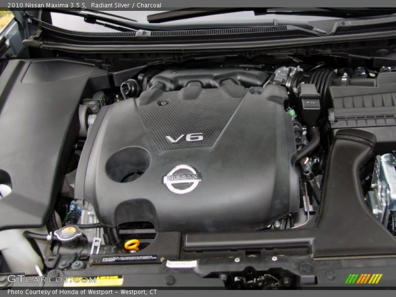 Radiant Silver / Charcoal 2010 Nissan Maxima 3.5 S