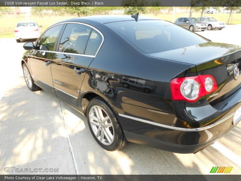 Deep Black / Black 2008 Volkswagen Passat Lux Sedan