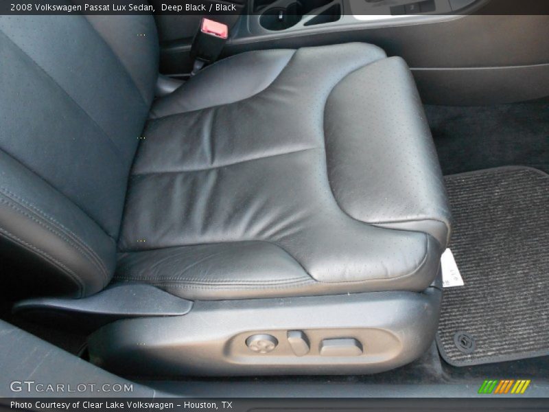 Deep Black / Black 2008 Volkswagen Passat Lux Sedan