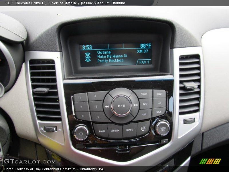 Silver Ice Metallic / Jet Black/Medium Titanium 2012 Chevrolet Cruze LS